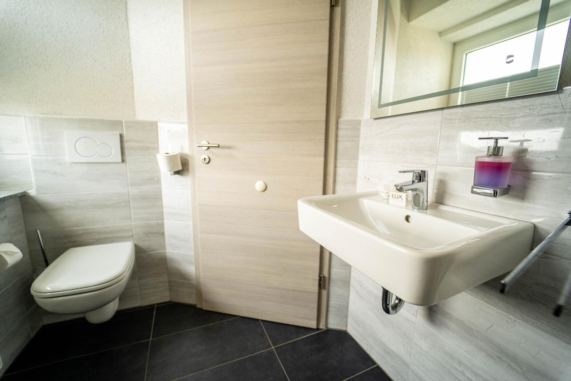 Berghotel Deutscher Flieger Wasserkuppe Gersfeld Habitación foto